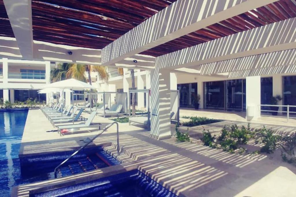 Apartment La Amada Residences. *