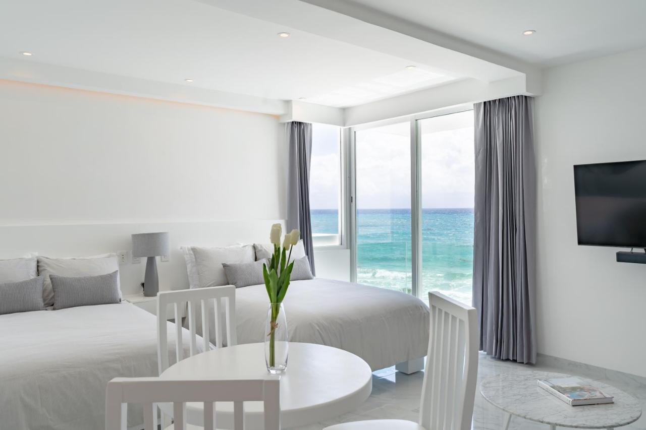 Apartment Beachfront Deluxe -best Ocean View, With Beach, Gym And Cancún
