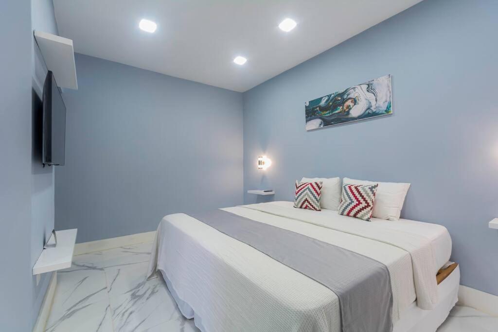 Playa Del Nino And Ferry Isla Mujeres 15 Minutes! Holiday home Cancun