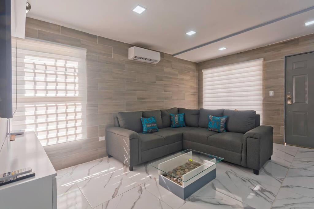 Playa Del Nino And Ferry Isla Mujeres 15 Minutes! Holiday home