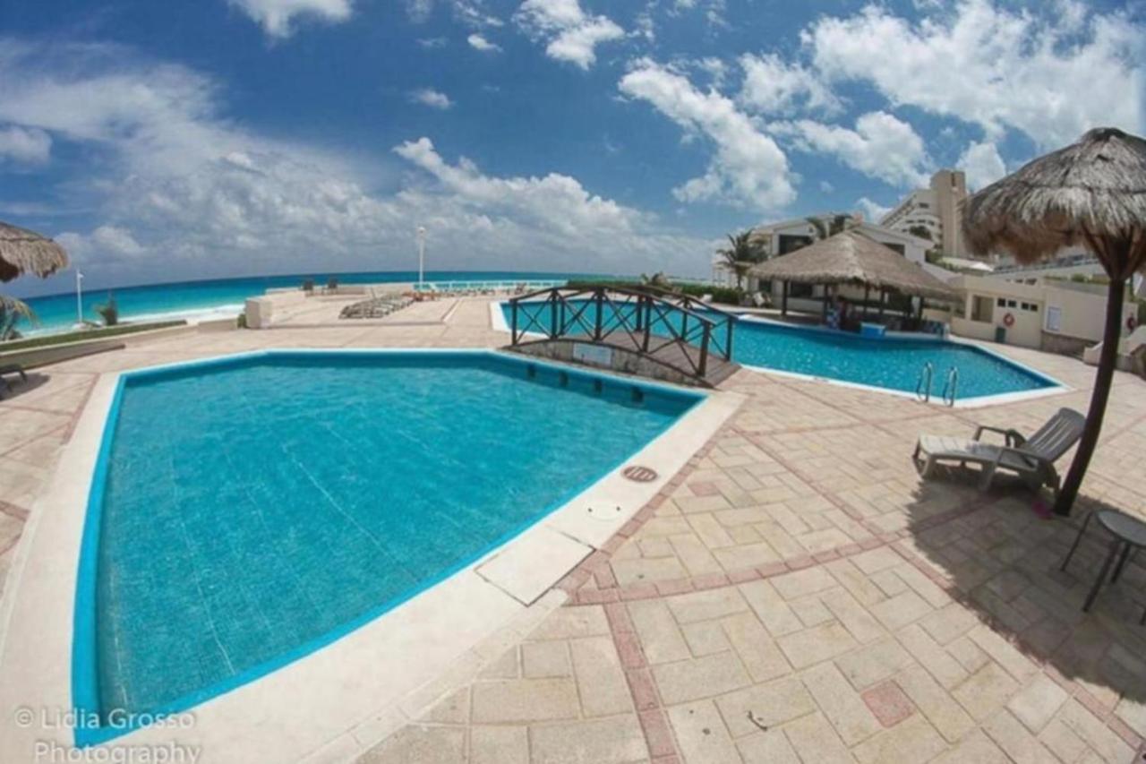 Apartment En Zona Hotelera Frente A La Playa Quintana Roo, Mexico *
