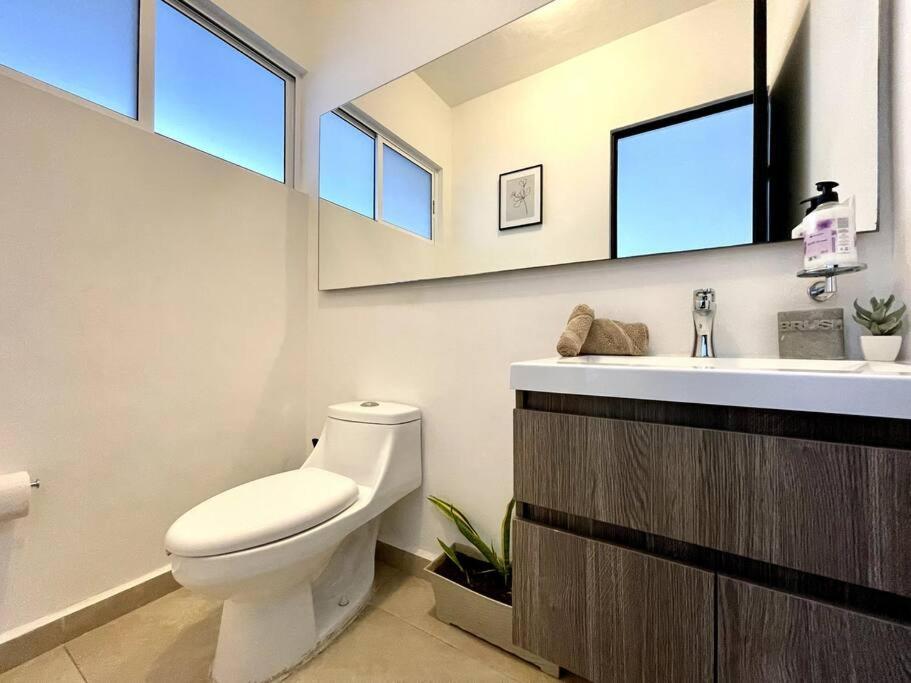 3br Beautiful House With Pool Close To The Beach! Ferienhaus