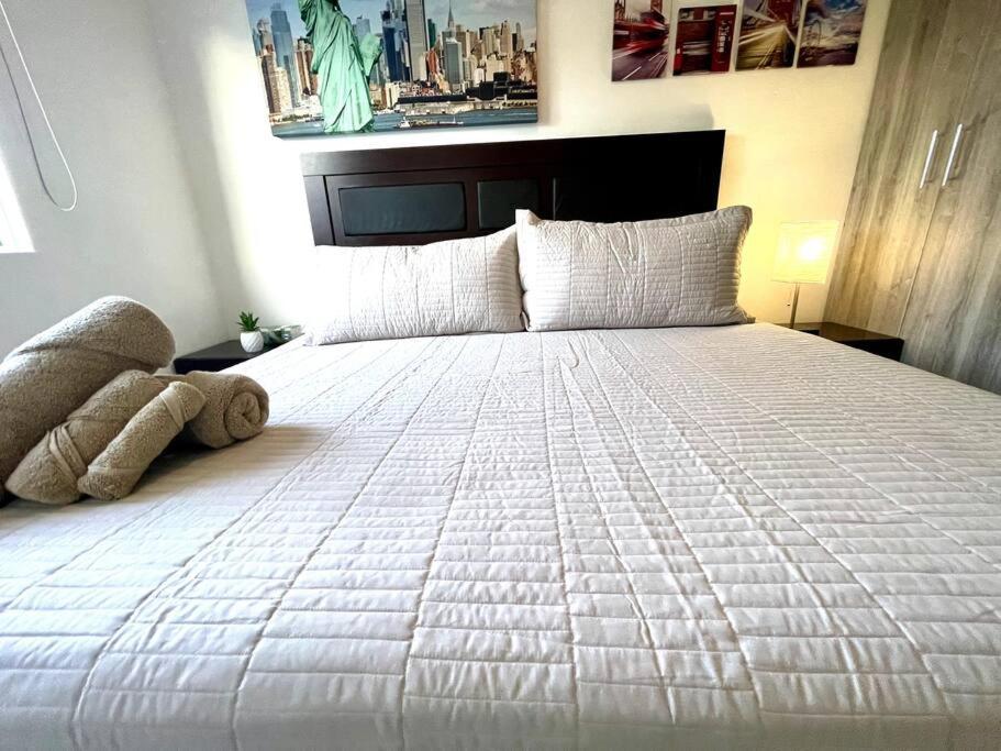3br Beautiful House With Pool Close To The Beach! Ferienhaus