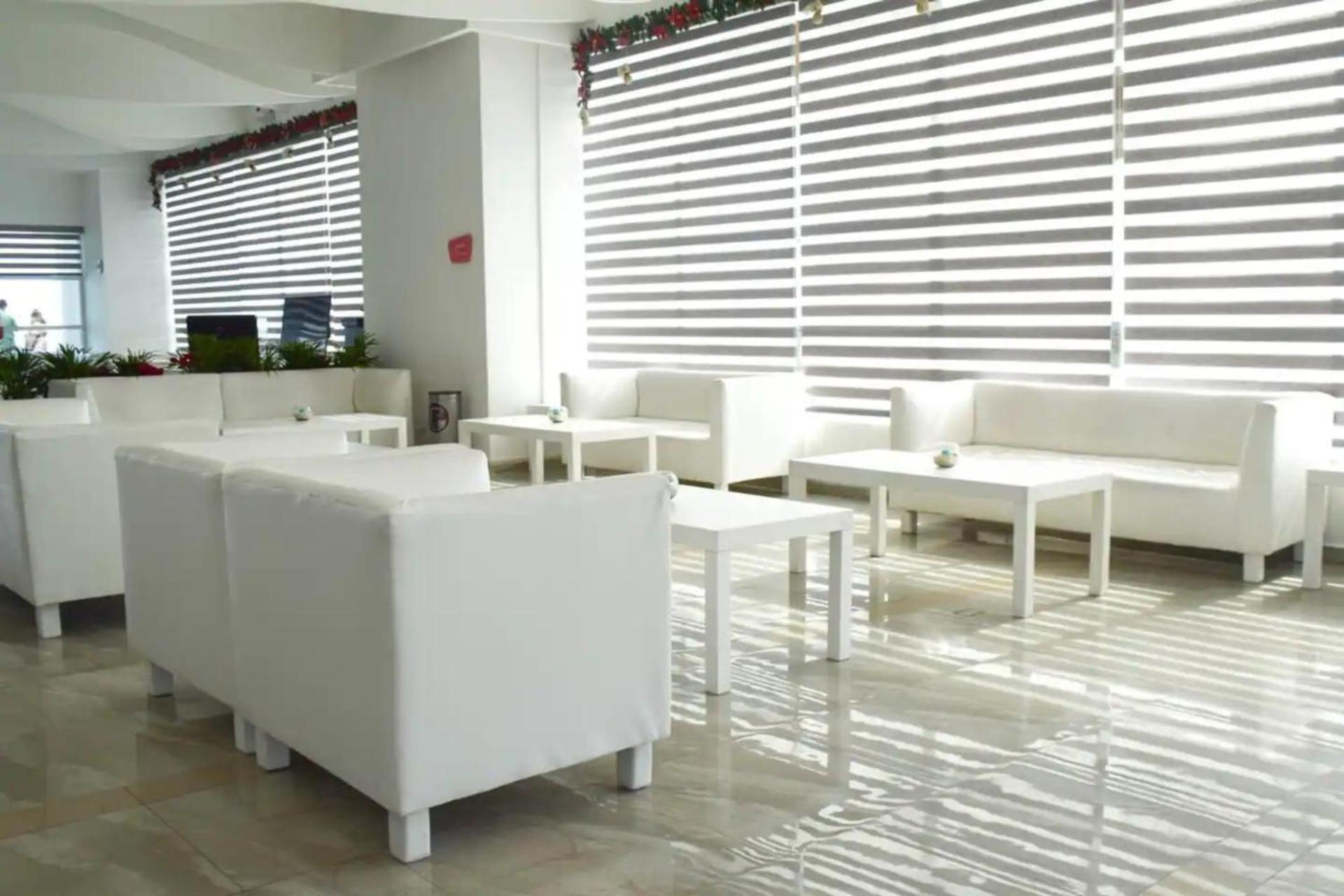Oceanfront Studio, Magnificent Views * Cancun