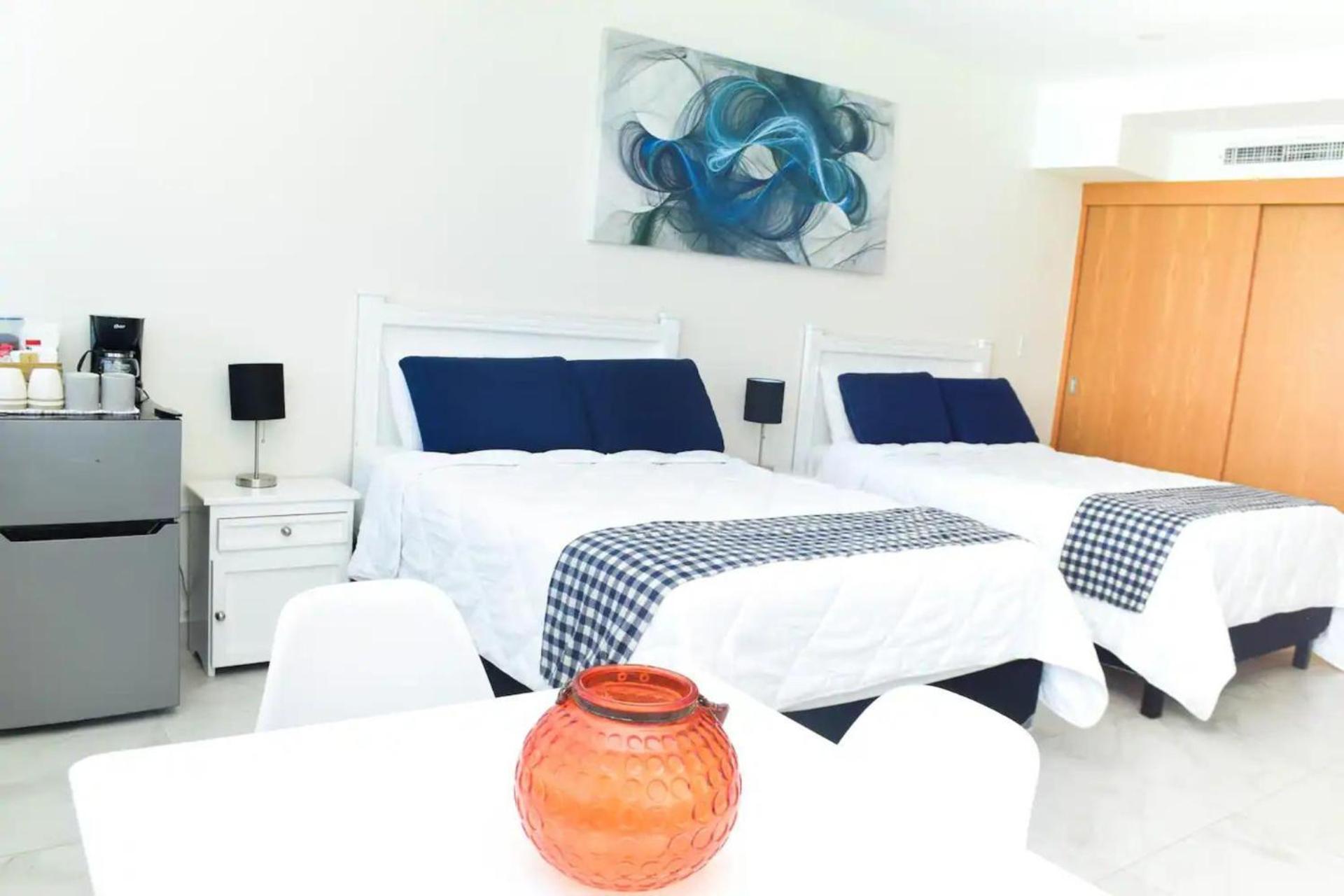 Oceanfront Studio, Magnificent Views Apartment Cancun