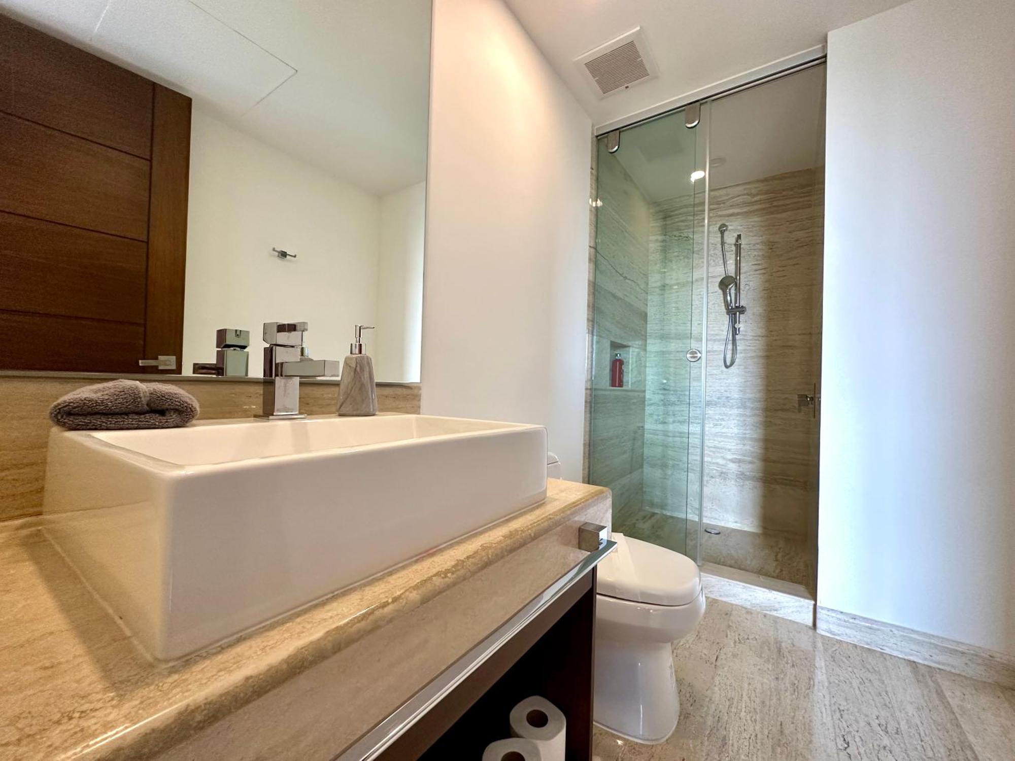 Apartment 3br Luxury Oceanfront W Pool, Gym & Views Cancun