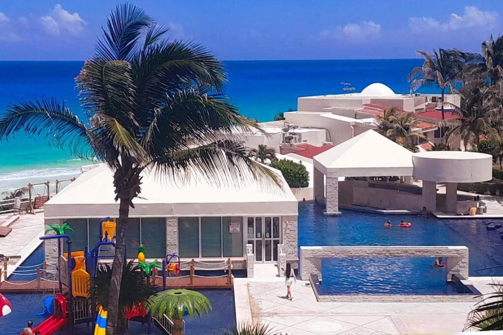 Seaside Escape In Cancun