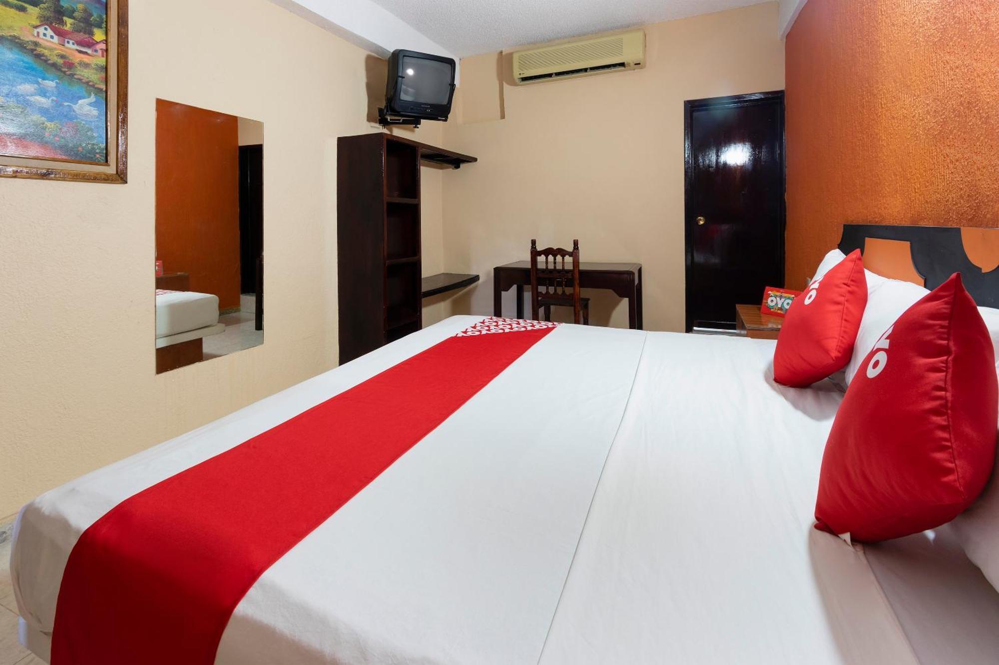 Hotel Oyo Merida 2*
