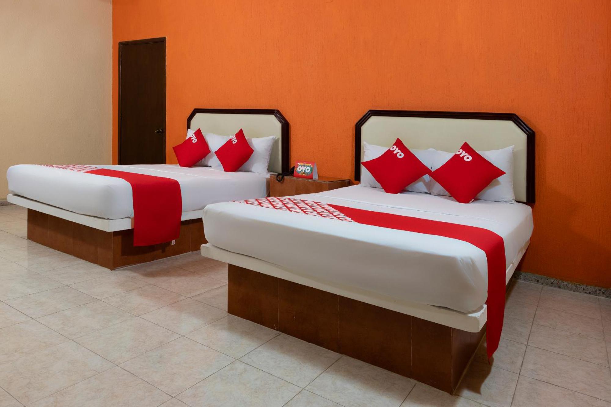 Hotel Oyo Merida 2*
