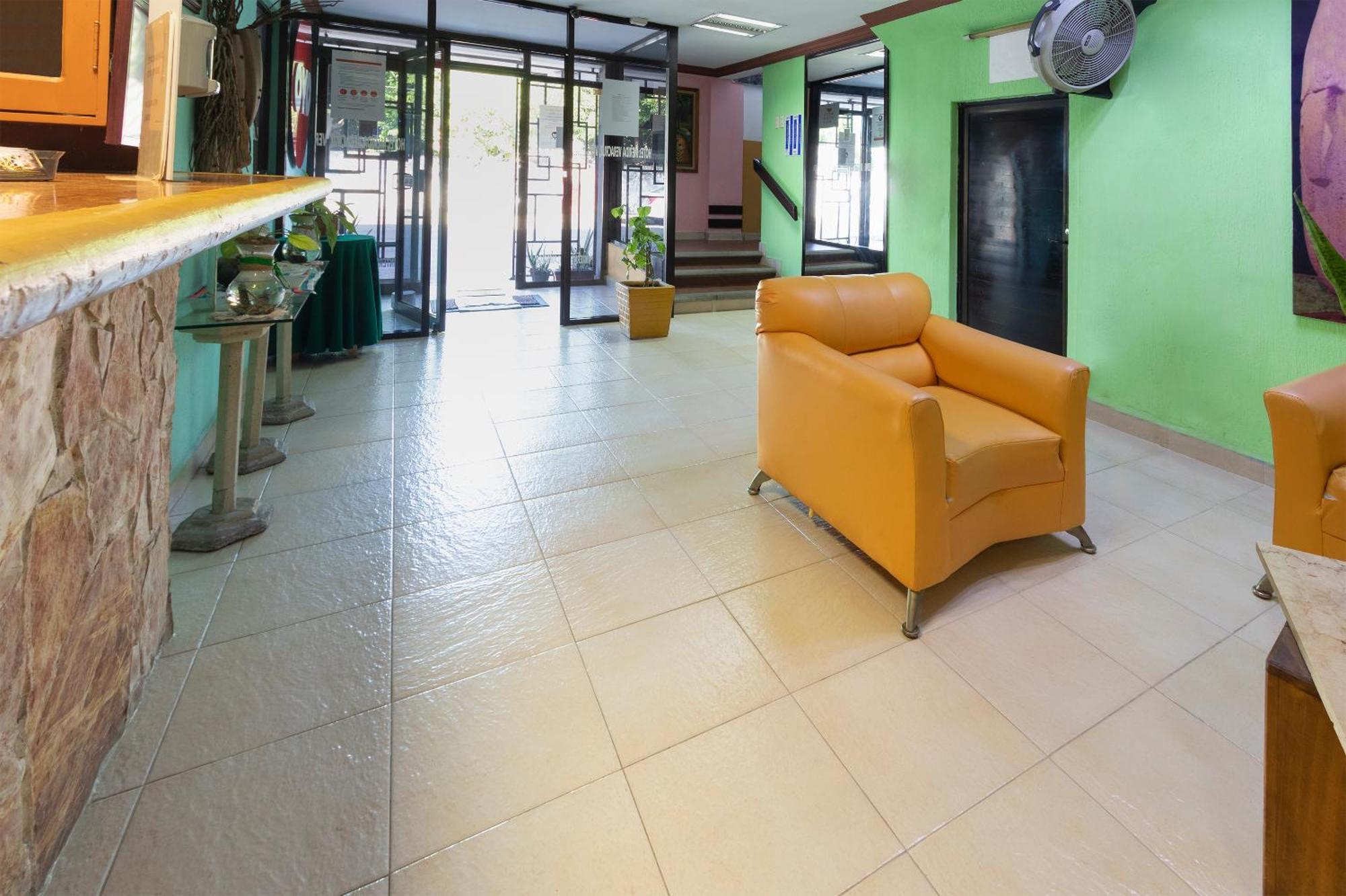 Hotel Oyo Merida 2*