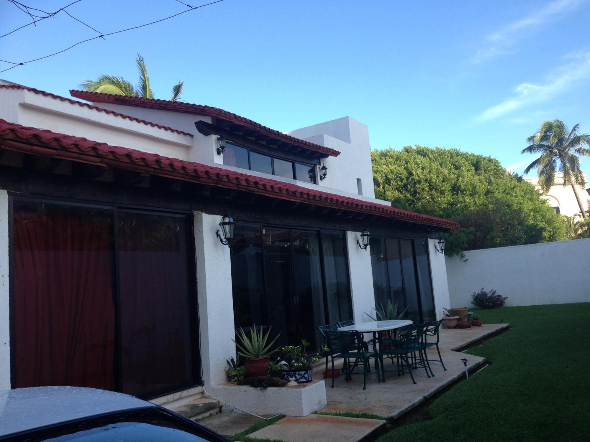 Villa Agave, Access To The Beach!