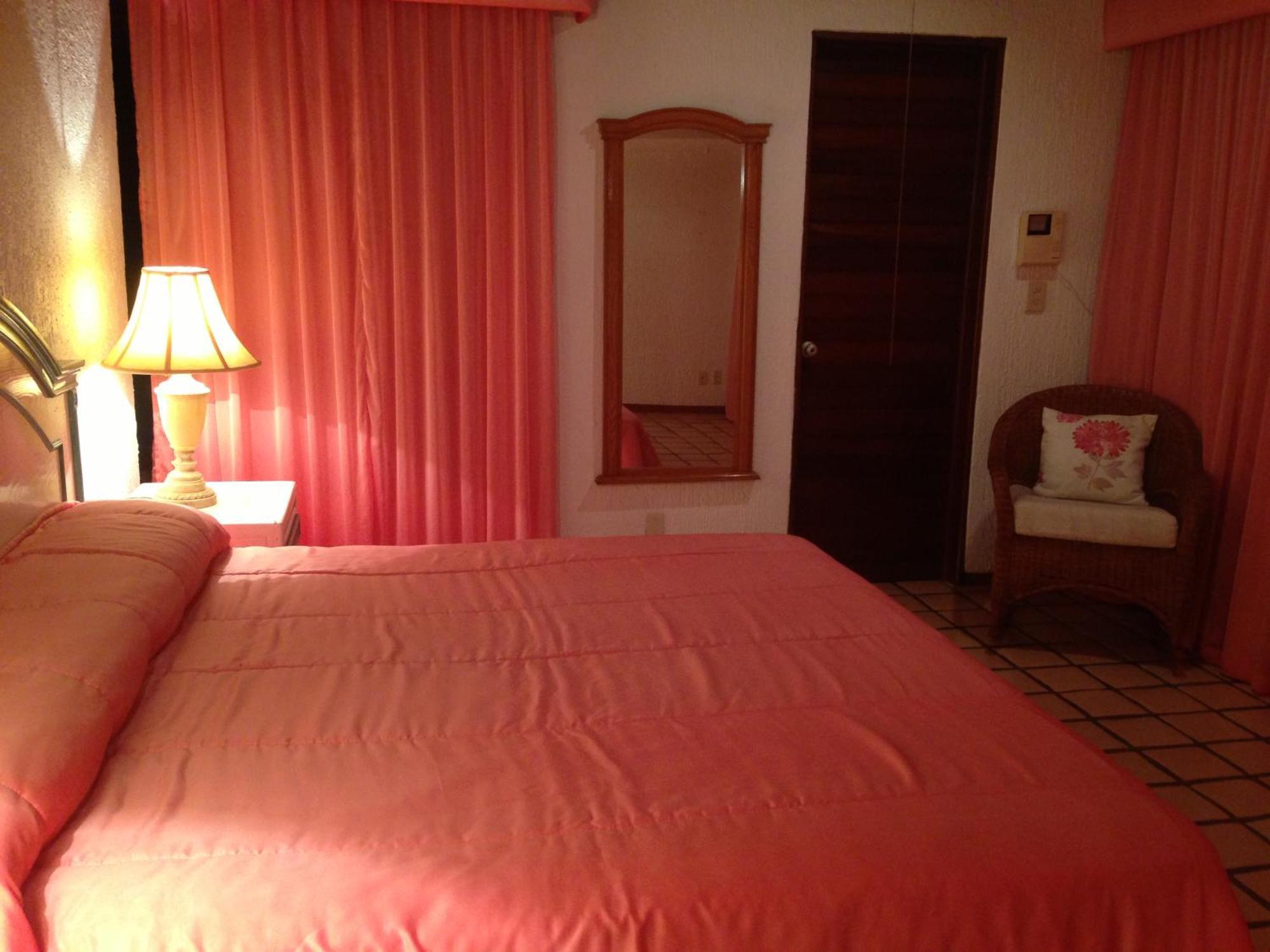 Villa Agave, Access To The Beach!