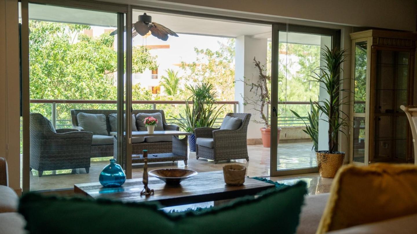 2br Beachfront Exclusive W/ Features Apartment Cancun