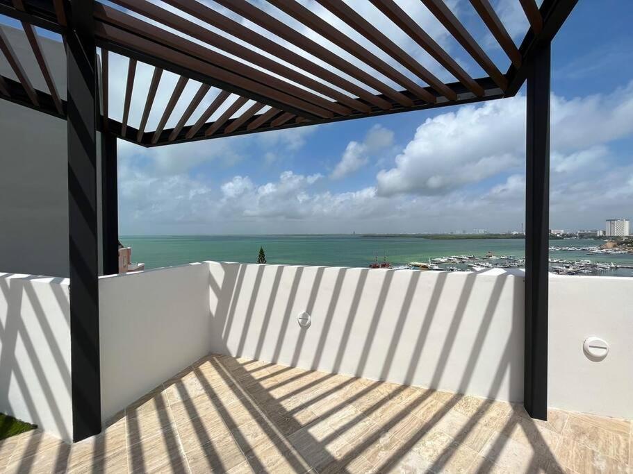 1 Min Walking The Beach, Amazing Rooftop,brandnew Apartment Cancun