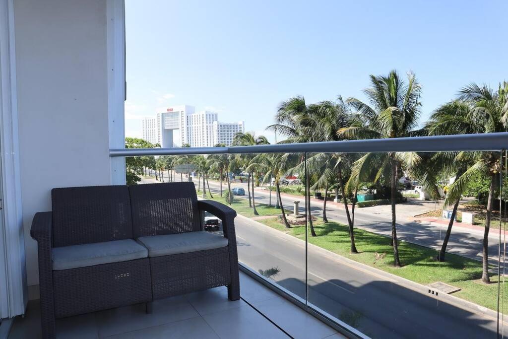 1 Min Walking The Beach, Amazing Rooftop,brandnew *