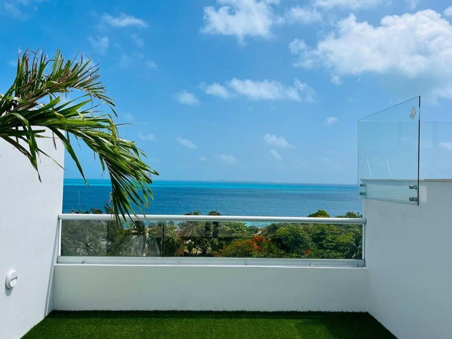 1 Min Walking The Beach, Amazing Rooftop,brandnew Apartment