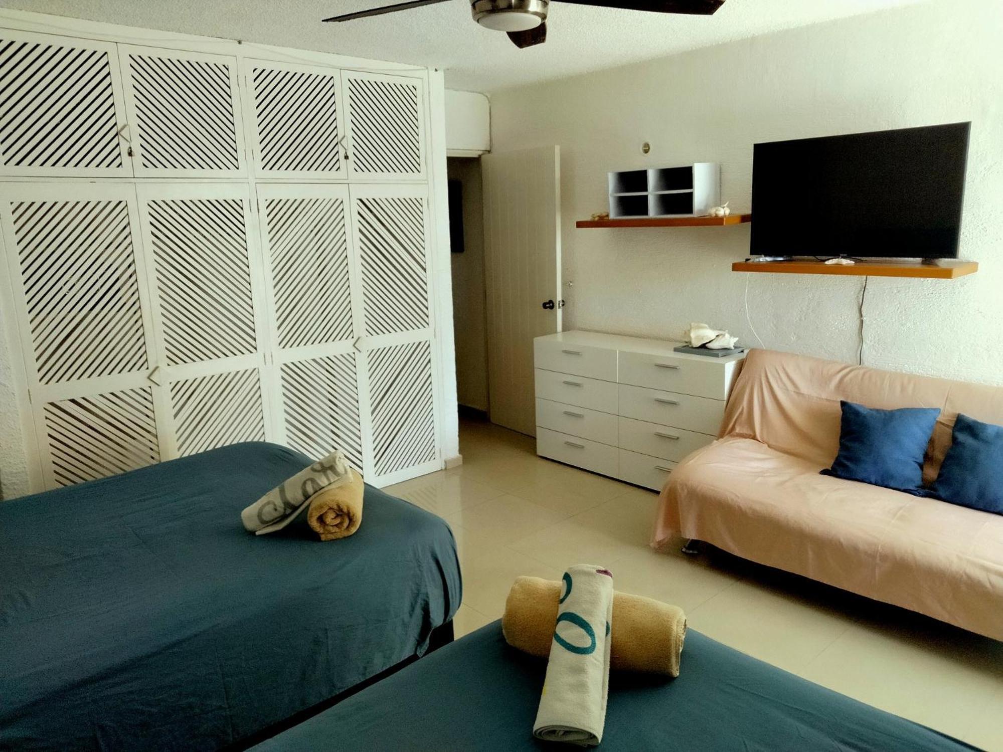 Brisas Sealight Apartment