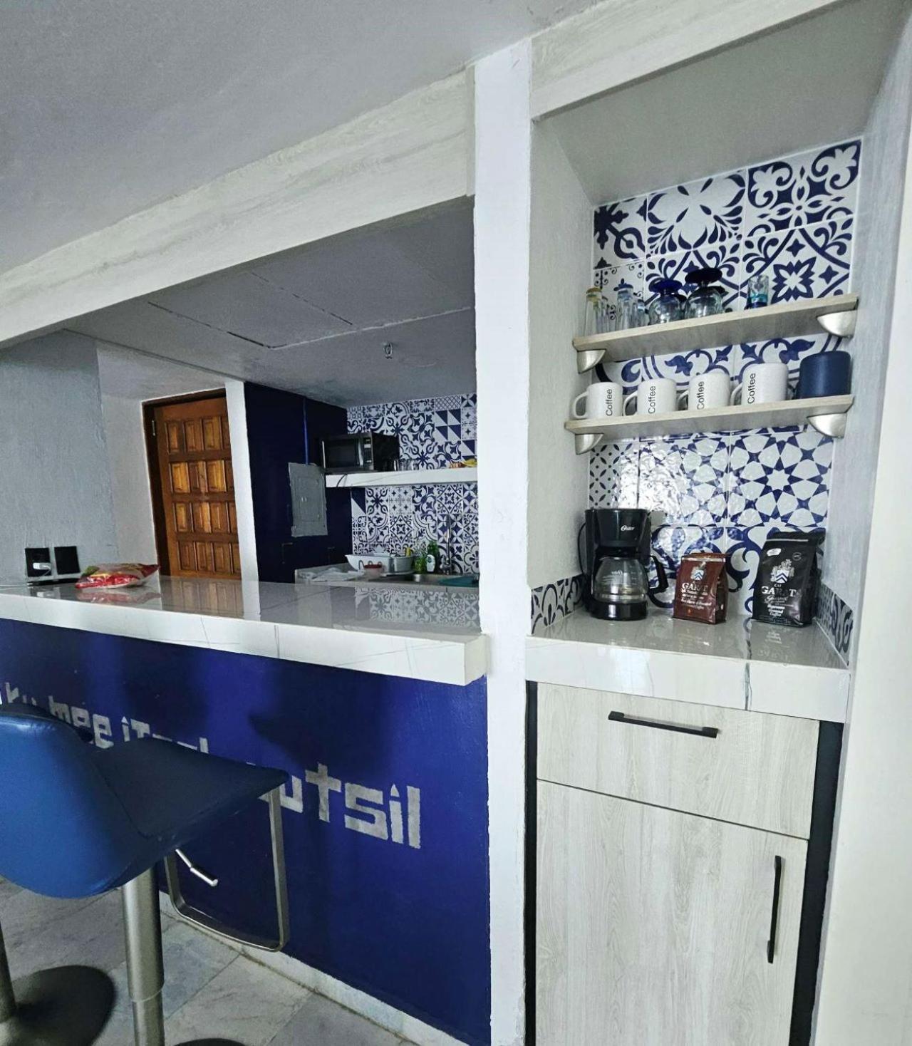 Zona Hotelera, Acceso A La Playa