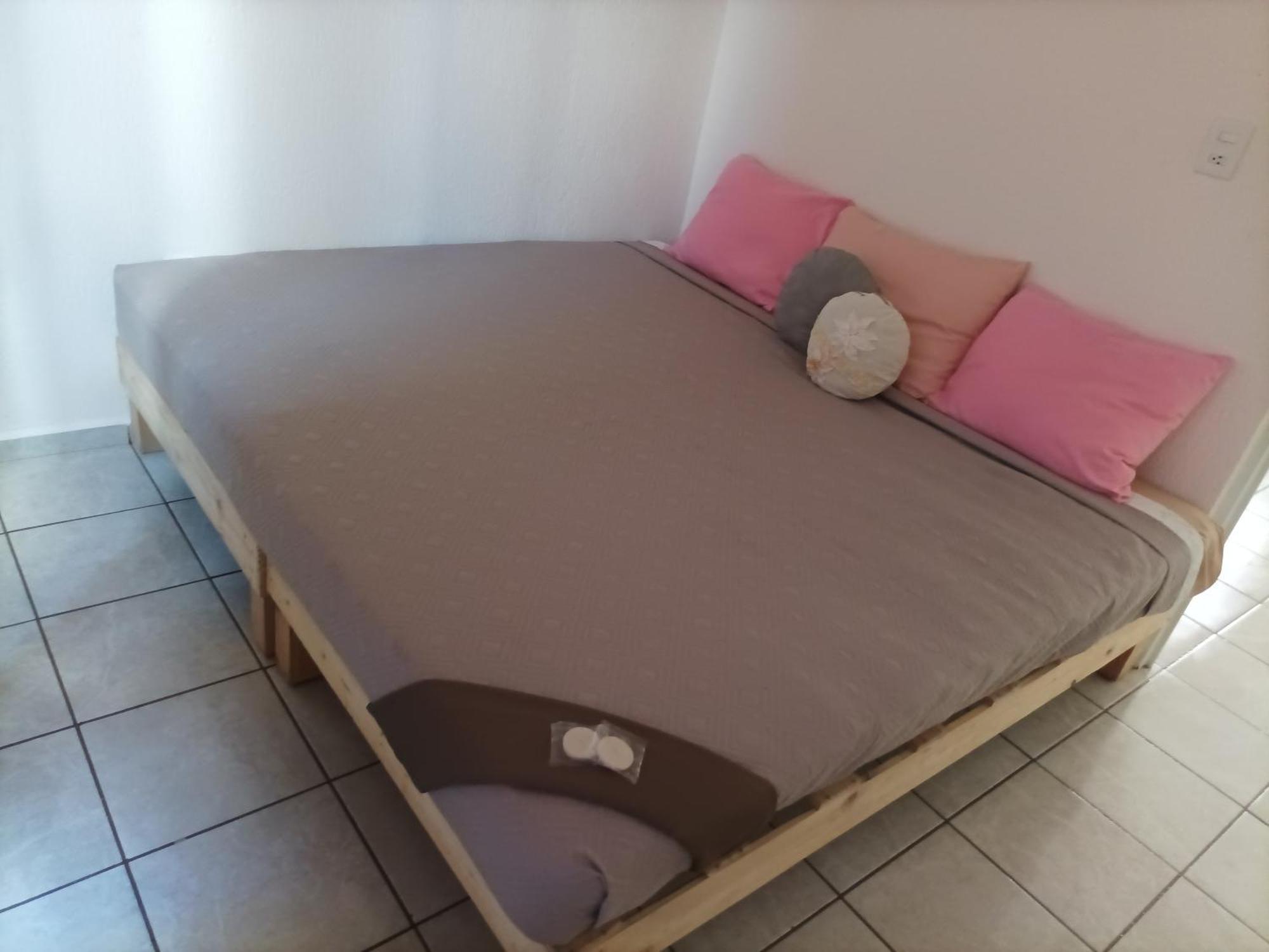 Farfallas Casita, Essence & Incense Campsite