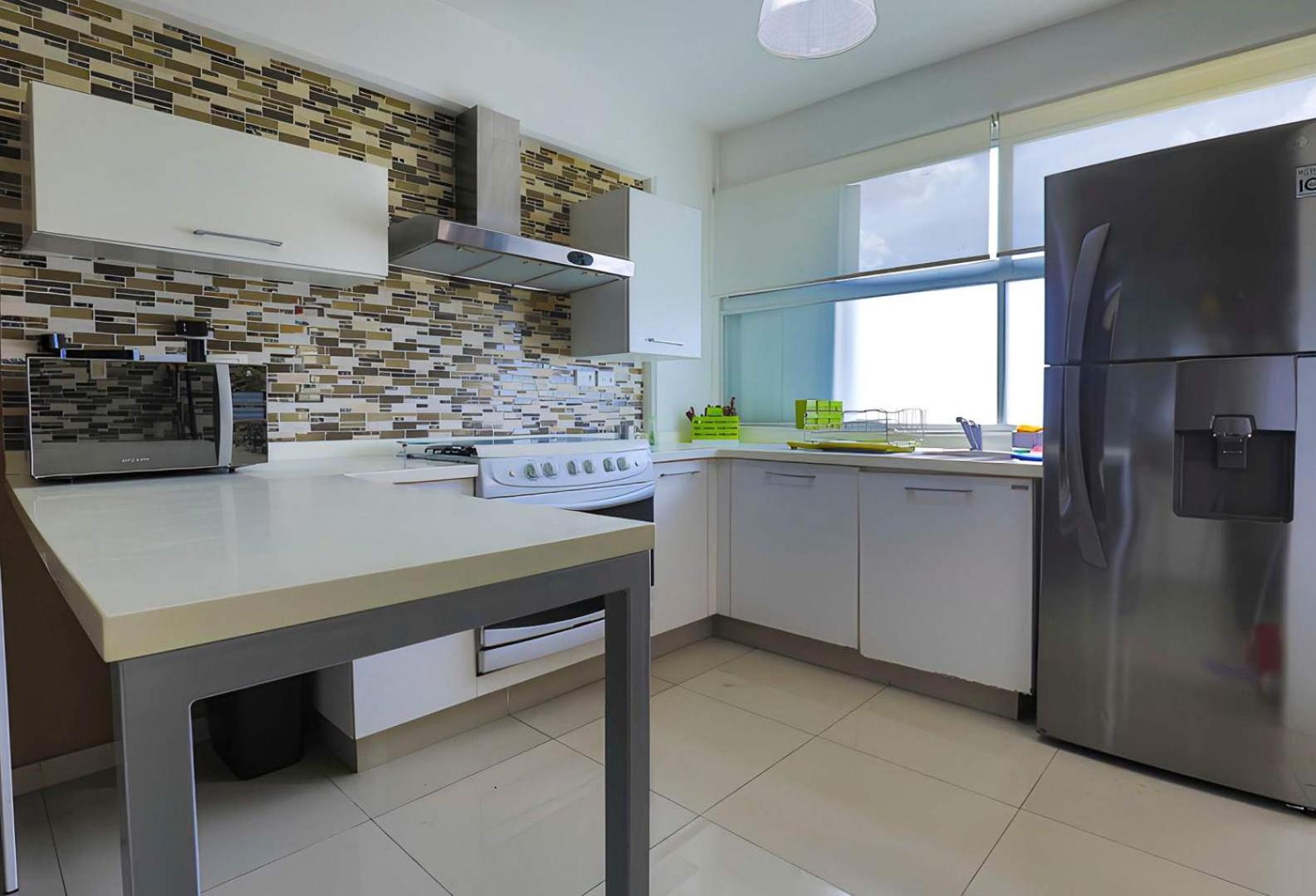 Spacious With Gym & Pool Apartment Cancun