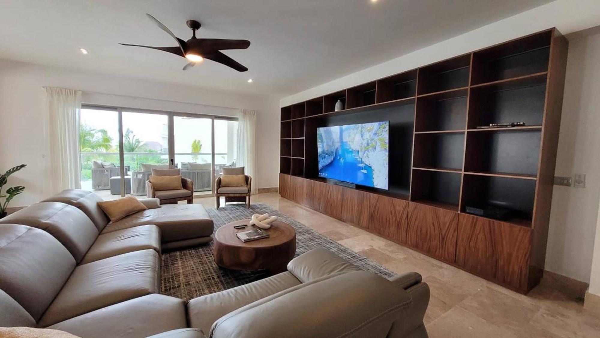 La Amada Luxury Front Cancun