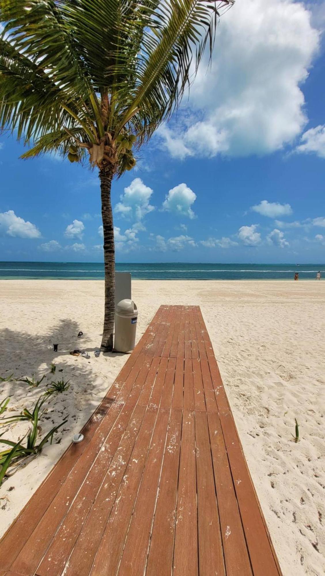La Amada Luxury Front Apartment Cancun