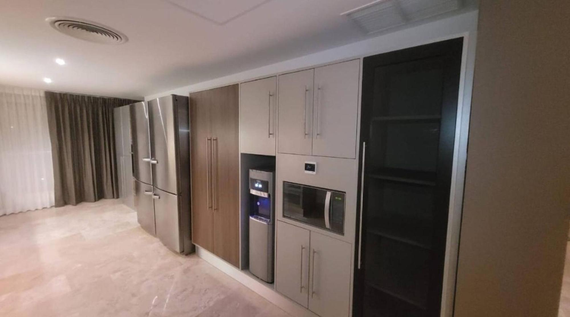La Amada Luxury Front * Cancun