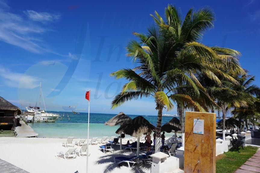 Arena Aparthotel Cancun