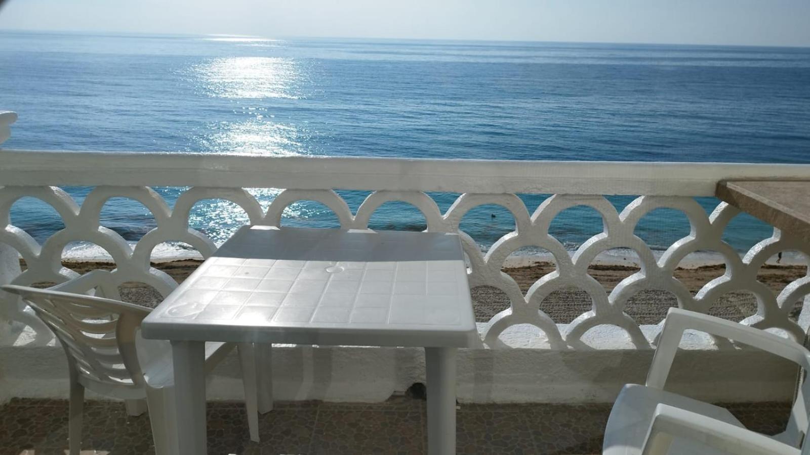 Plaza Estudios Frente Al Mar Aparthotel *