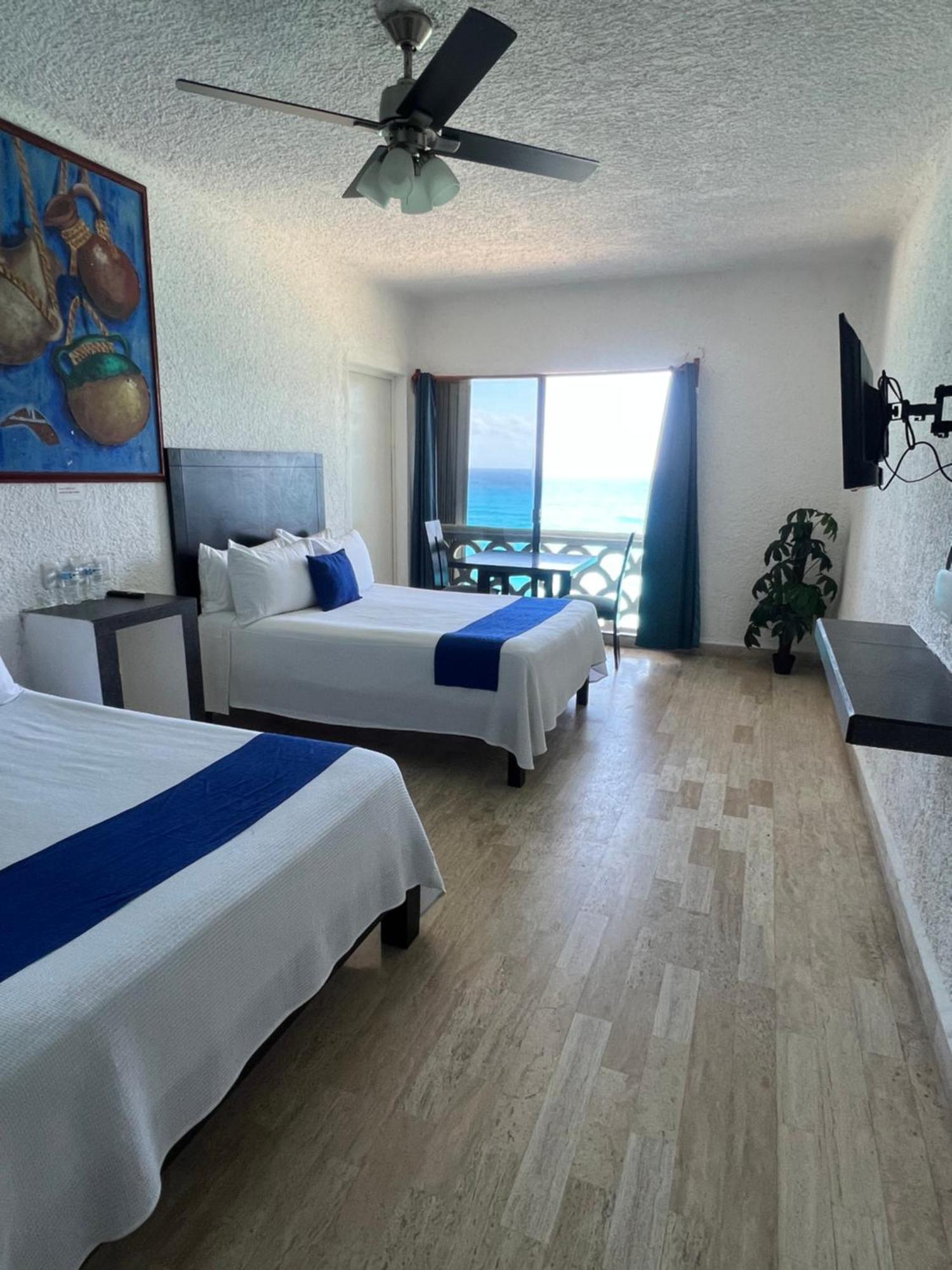 Plaza Estudios Frente Al Mar Aparthotel *