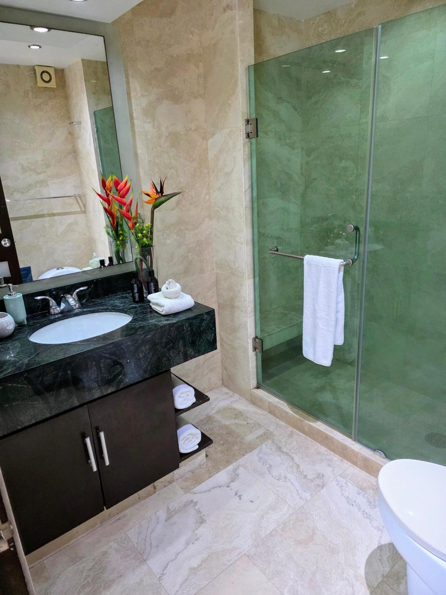 Modern Penthouse, Beautiful Ocean View, * Cancun