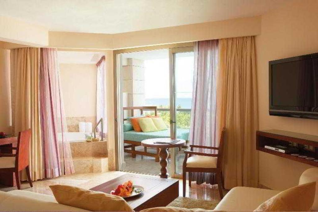 Excellence Playa Mujeres (adults Only) Hotel