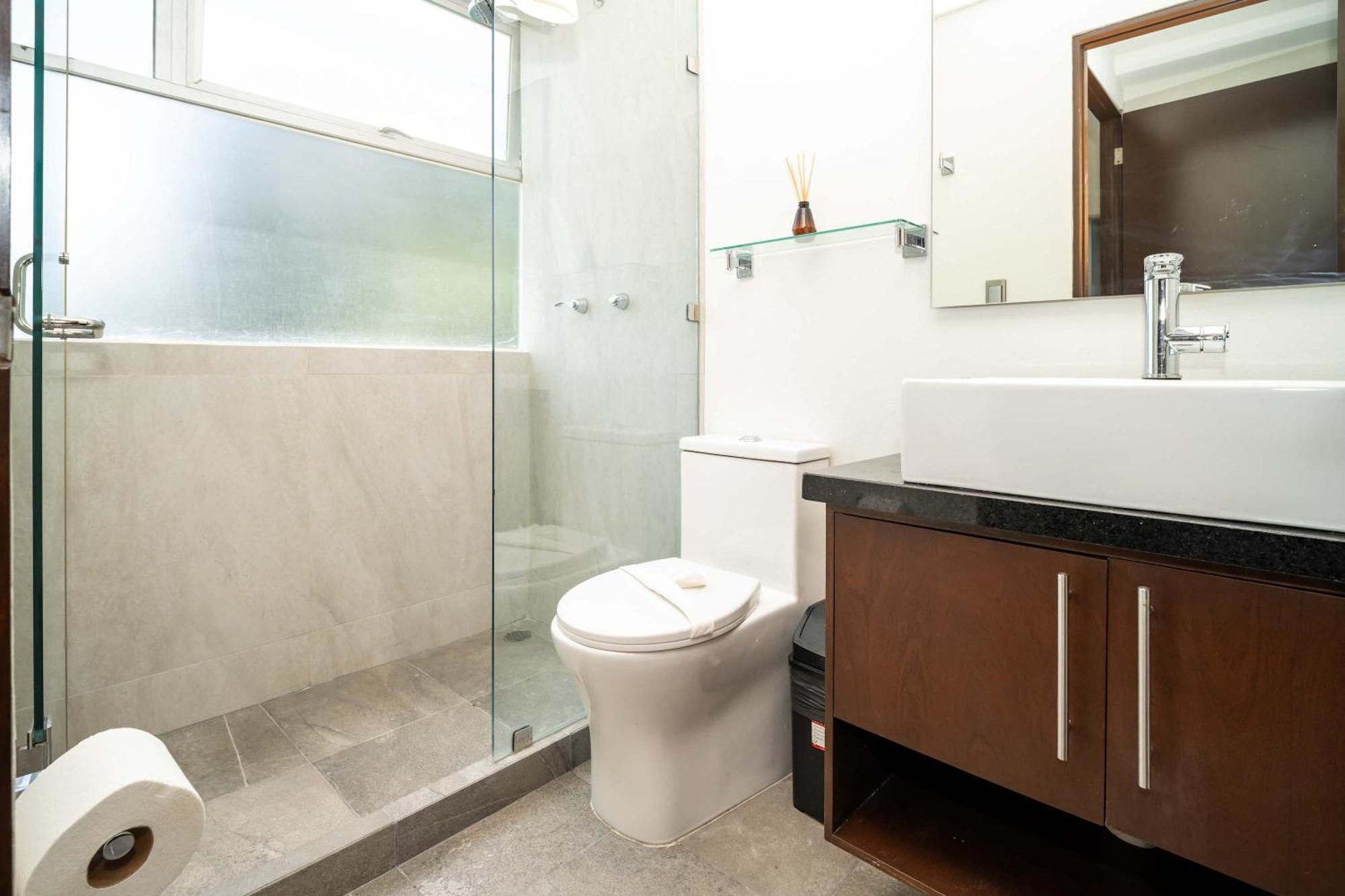 Amplio Y Acogedor Con Design Moderno *