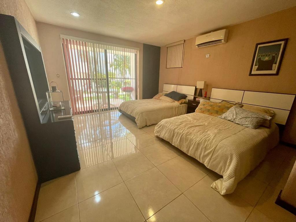 Hermosa Planta Baja Con Piscina, Acceso A La Playa!!! Frühstückspension *