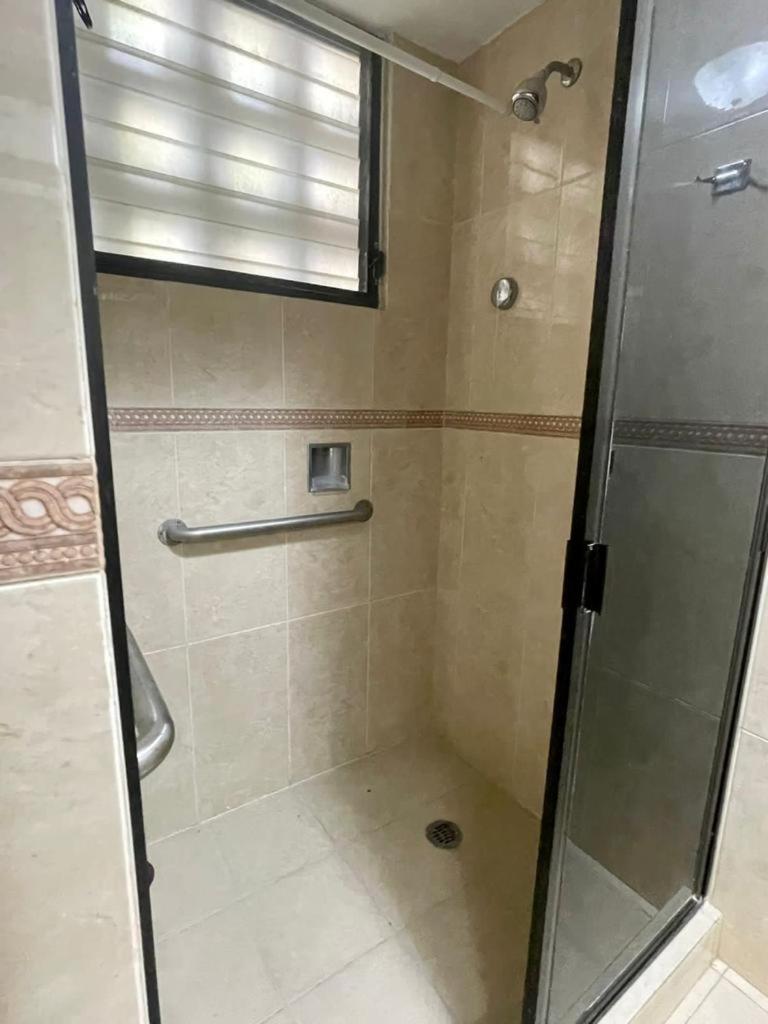 Hermosa Planta Baja Con Piscina, Acceso A La Playa!!! Frühstückspension