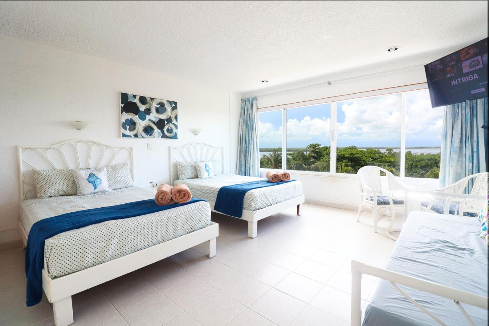 With Lagoon View And Access