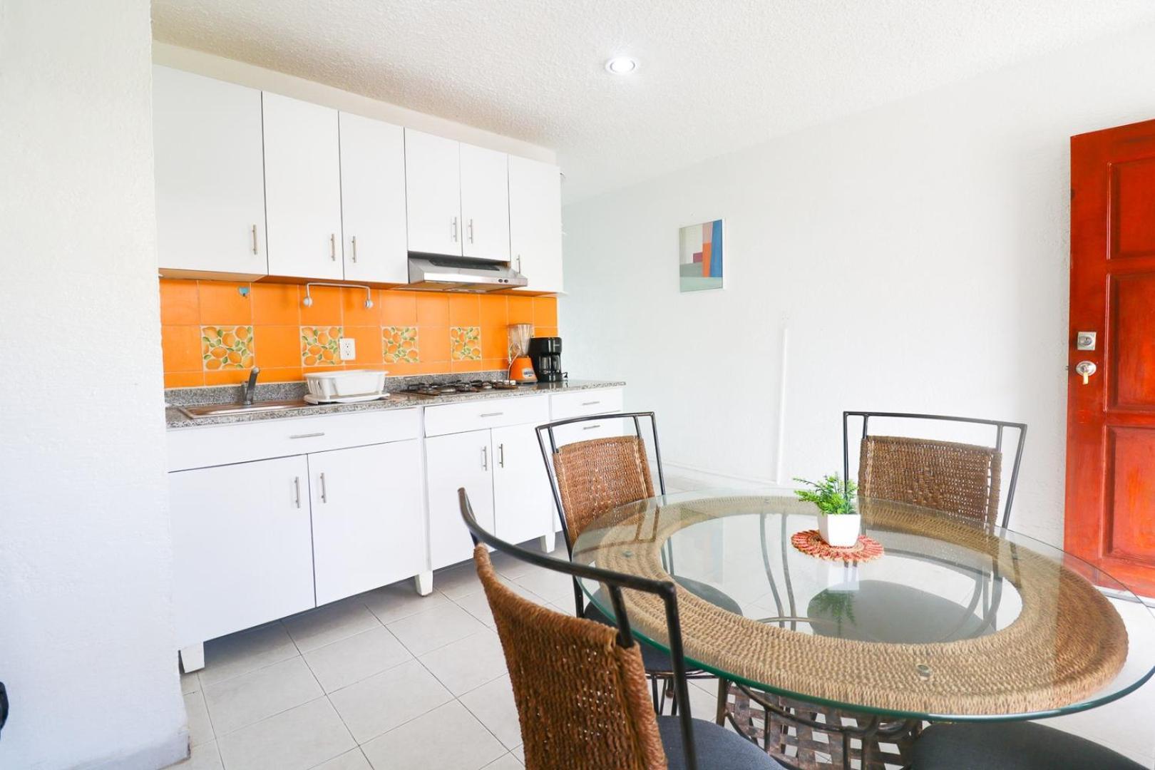 With Lagoon View And Access Apartment Cancún