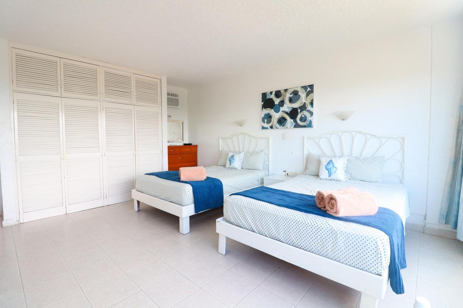 With Lagoon View And Access Cancun