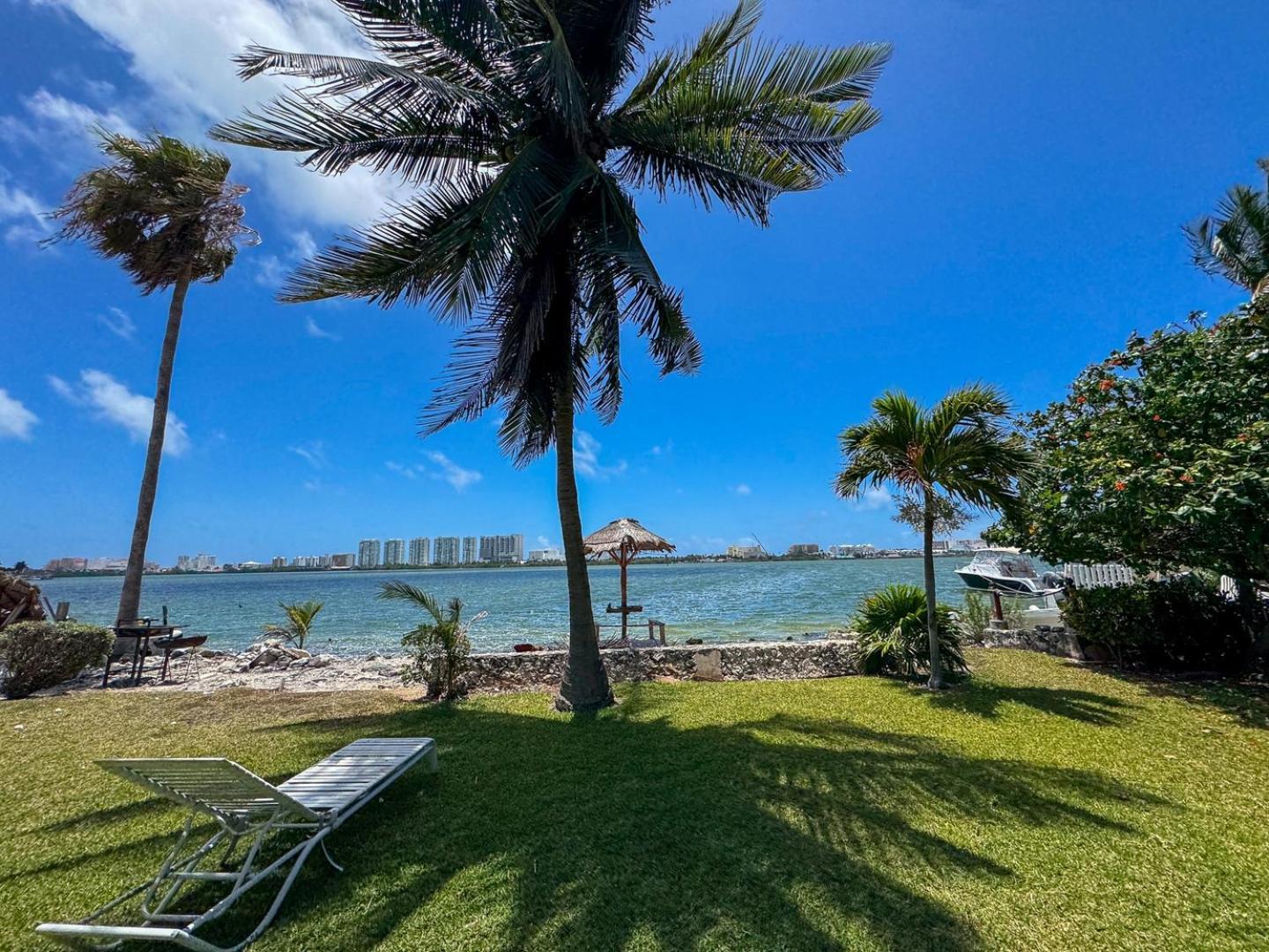 Enjoy A Garden With And Beautiful View In Hz * Cancun