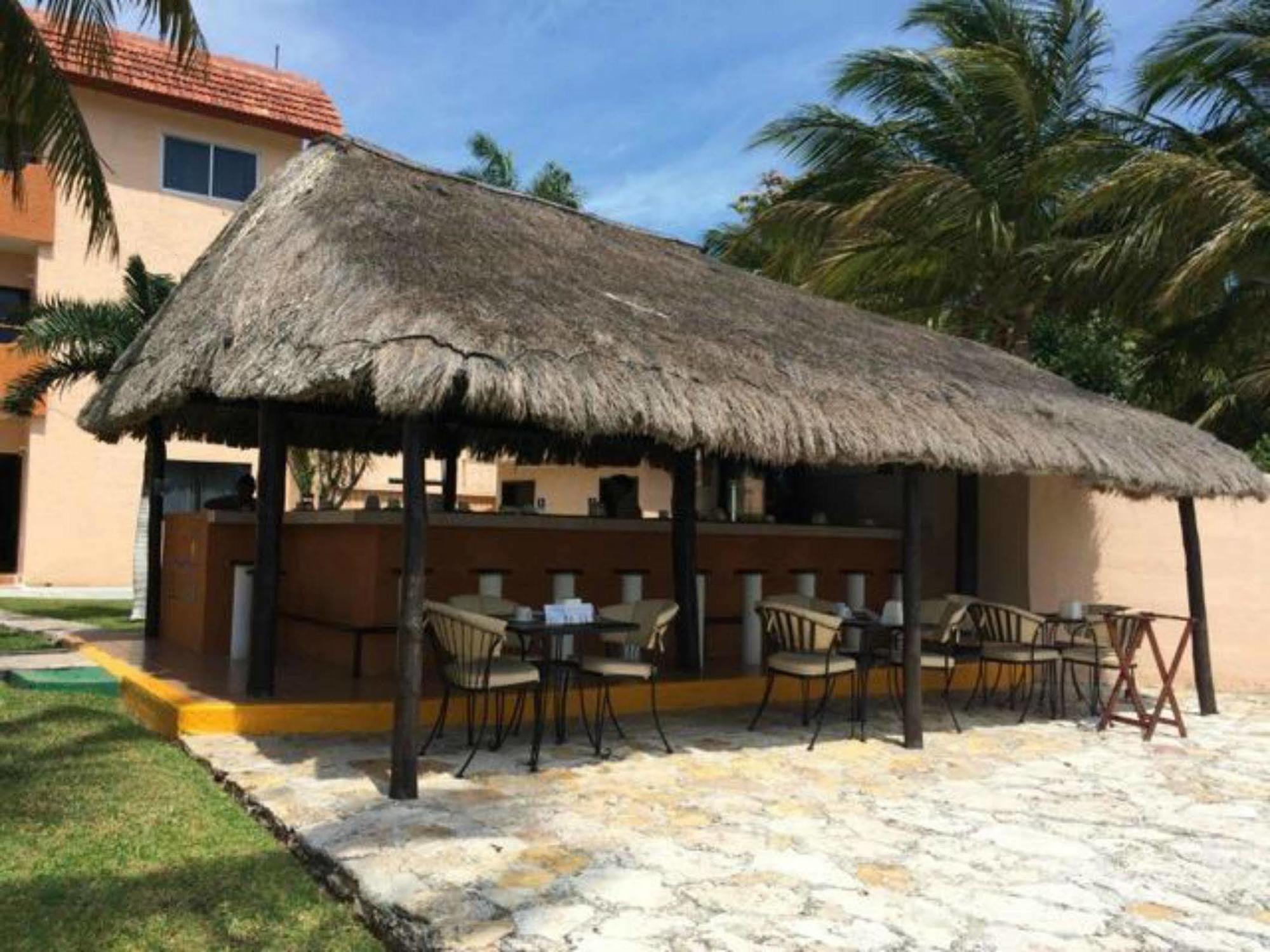 Grand Royal Lagoon Hotel