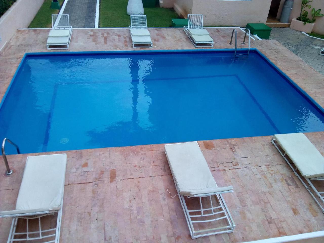 Grand Royal Lagoon Hotel *