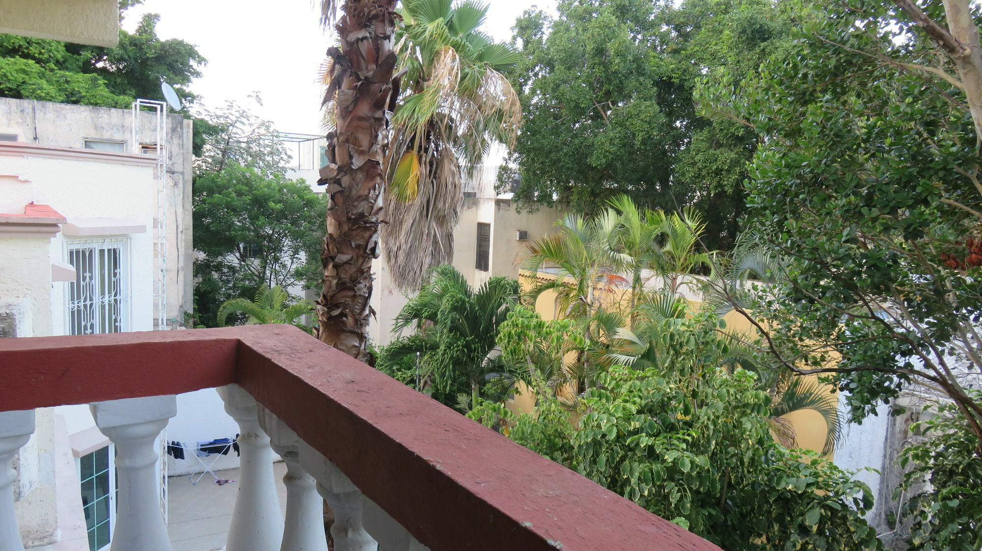 Kukulcan & Friends Guest house