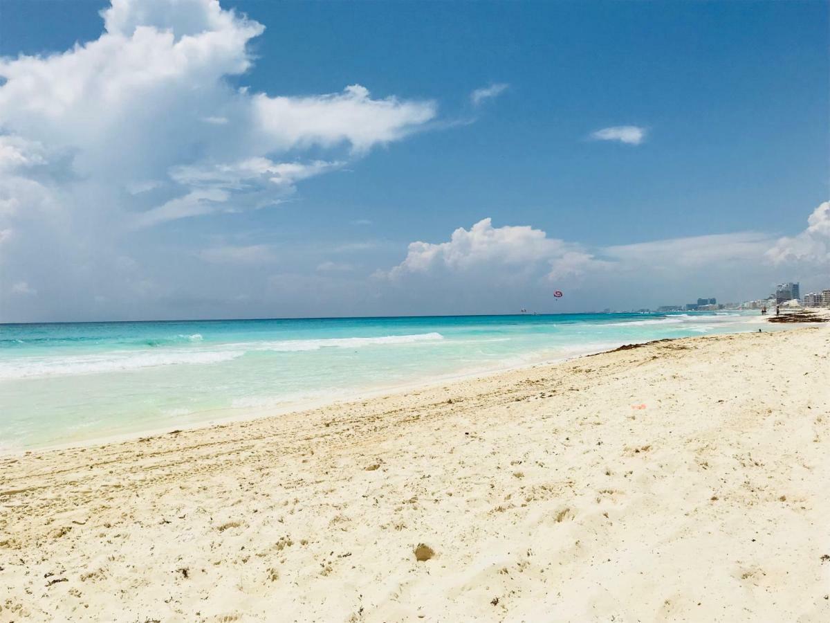 Stunning! 2 Bdrm Beach/oceanfront On Beach - Zone Cancun